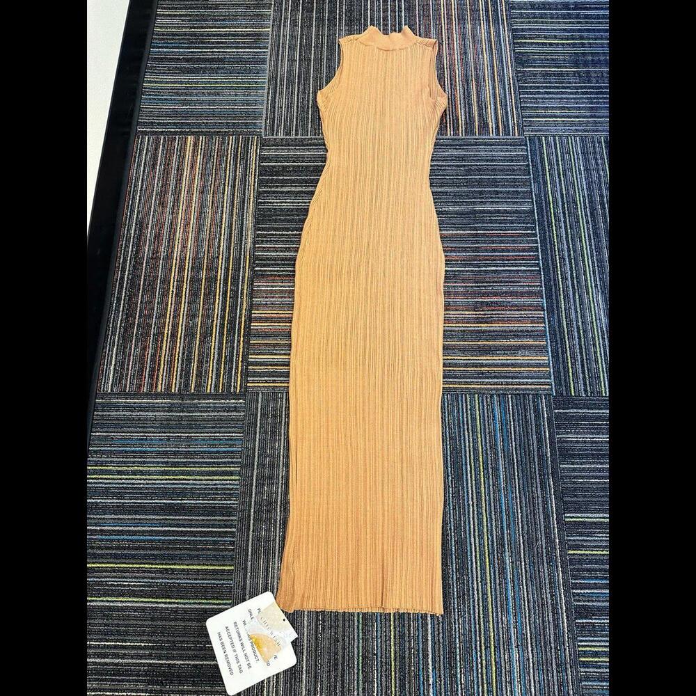 ChicWish Tan NWT Mockneck Sleeveless Knit Dress XS (SEE MEAS. IN PICS) [COPY]